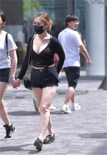 拐了个小妖精回家资源