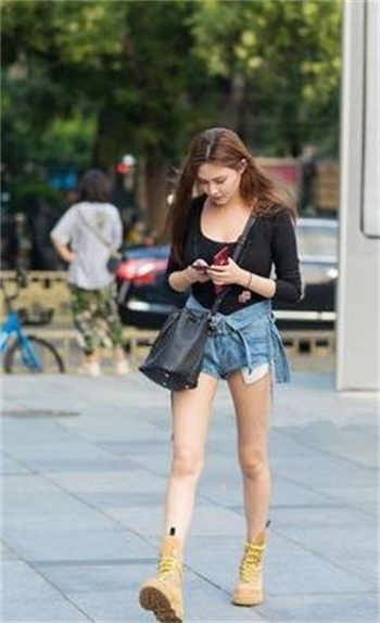 酒吧里面的女的怎么玩