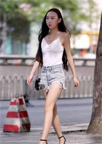 萌足控第一期