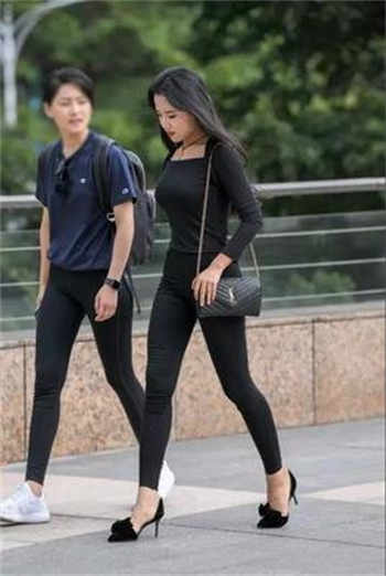 女主叫苏卿的言情小说