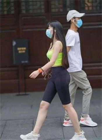 养女家庭的秘密剧情介绍