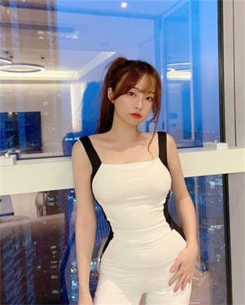 果冻影业女演员张月