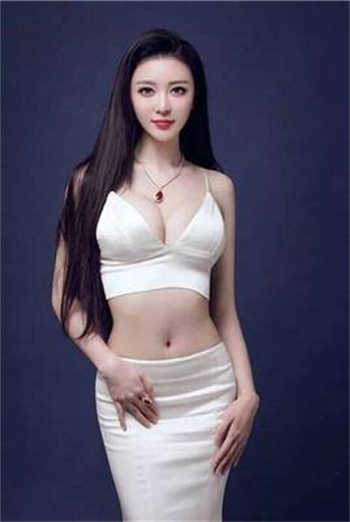 热恋披萨的女狼