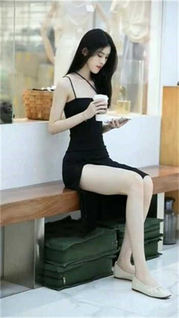 金花瓶林伟健
