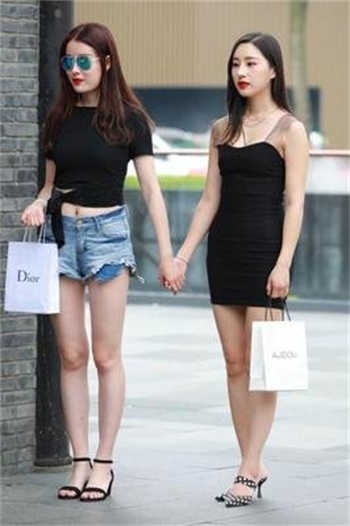 主持人叫老婆上台表演被