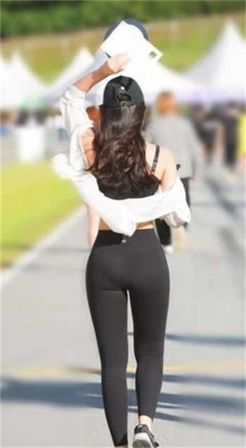 女老师中文
