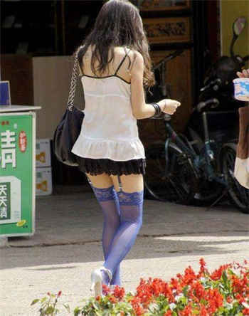 瑜伽少女的婚房灌输