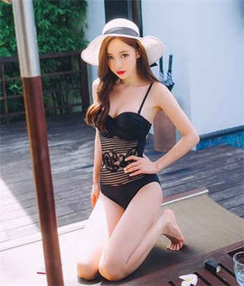 女主叫凤南音的小说
