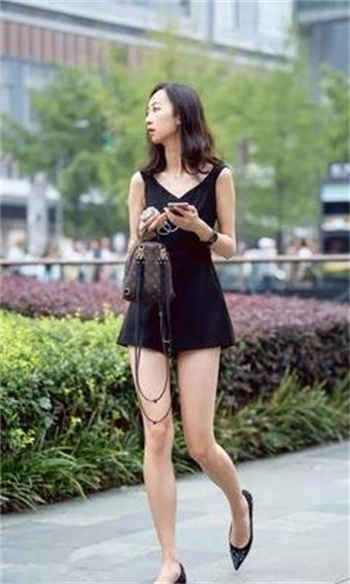 抖音一个胖子和一个女胖子