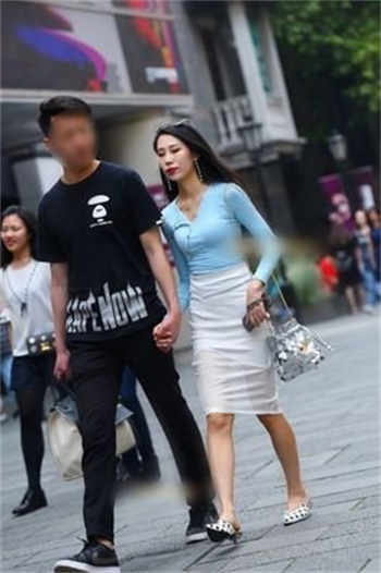 捡到女班主任的遥控器