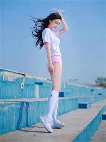 重生之腹黑少将宠懒妻