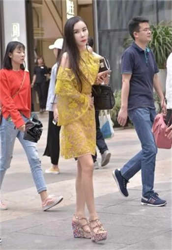 舞蹈生体操服里面穿什么