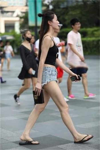 高射炮打蚊子歇后语