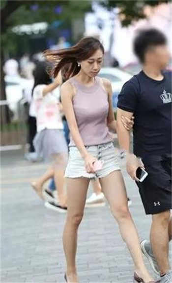 杨雨婷与懦弱丈夫吴上进