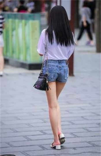 女儿童排尿部图片