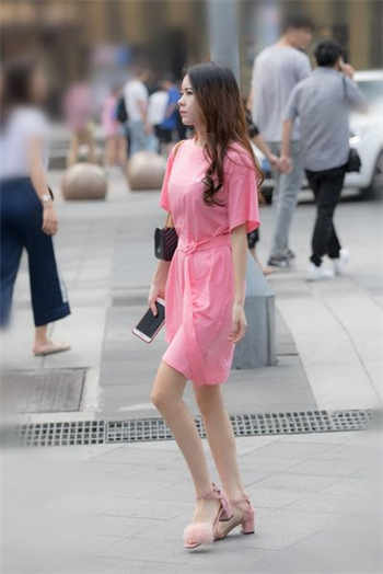 李瓶儿与西门二人