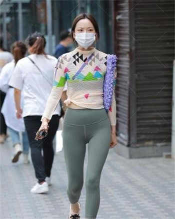 黑帝盛宠黑帝的呆萌妻