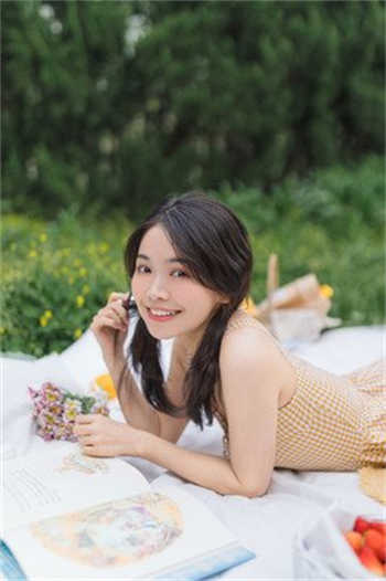 美国农场主和他的三个女儿