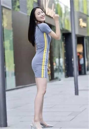 夏日小公园的厕所里汉化